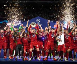 Después de 30 años el Liverpool nuevamente levanto la copa. Foto: Liverpool/Twitter.