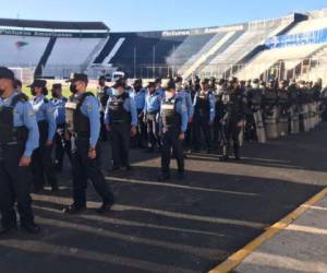 Las fuerzas policiales brindarán seguridad a los espectadores y protagonistas del decisivo duelo de semifinales.