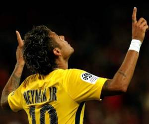 Neymar Jr. en su primer partido con el PSG de la Ligue 1 de Francia. (AP)