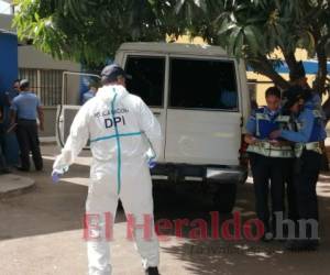 Agentes de la Dirección Nacional de Investigaciones (DPI) llegaron hasta el lugar del incidente. Foto: Alex Pérez / EL HERALDO.