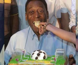 Esta es la foto que colgó Pelé en las redes sociales.
