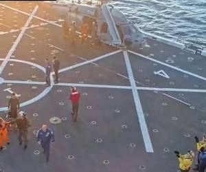 Estas son las imágenes del histórico retorno de los tripulantes de la misión Artemis II.