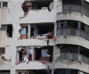 El Caribe venezolano fue sacudido este miércoles por dos fuertes terremotos con apenas 39 segundos de diferencia, de magnitud 7,2 y 7,5, respectivamente, según informó el sistema oficial de alerta de tsunamis de Estados Unidos.