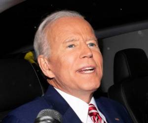 El exvicepresidente Joe Biden tras su aparición en el programa 'The View' de la ABC el 26 de abril del 2019 en Nueva York.