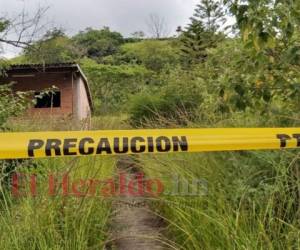 Al lugar de los hechos se presentaron miembros de la Policía Nacional para acordonar el lugar y realizar las pesquisas.