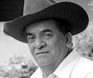 Roberto Suazo Córdova fue presidente entre 1982 y 1986. Murió a los 91 años y es recordado como el hombre que sacó a los militares del poder.