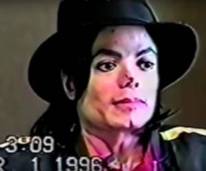 Michael Jackson bostezó en varias ocasiones mientras le hacían las preguntas.