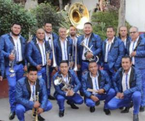 La banda venía de hacer una presentación cuando sufrió el fatal accidente.