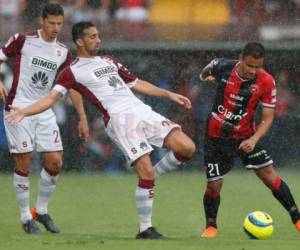 Roger Rojas marcó el tercer gol de la Liga a los 65 minutos. Foto: José Cordero / La Nación (Costa Rica).