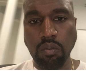 El artista Kanye West, de 40 años de edad y casado con la modelo Kim Kardashian, volvió a frecuentar las redes sociales en abril luego de una larga ausencia debido a una depresión y una hospitalización.