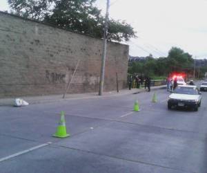 Un cadáver dentro de un costal fue hallado el sábado en el bulevar Kuwait.