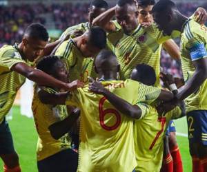 El delantero del Palmeiras Iván Angulo firmó el primer gol del conjunto de Arturo Reyes al aprovechar un error en la salida de balón del defensor Sebastian Walukiewicz. Foto: www.americatv.com