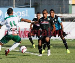 El Tiburón llegaba motivado luego de sacarle los tres puntos a Motagua en la capital. Mientras que los Canecheros fueron vapuleados por Olimpia la pasada fecha en el Juan Ramón Brevé. Foto: EL HERALDO