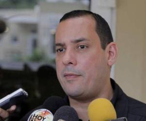 Carlos Alejandro Aguilar Ponce es acusado de suscribir un contrato sin previa autorización de la Corporación Municipal.