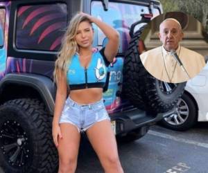 La modelo compartió una imagen donde 'comprobaba' que el like pertenecía a la cuenta oficial del papa Francisco. Fotos: Instagram/AFP