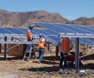 Los proyectos renovables, sobre todo la solar, han resultado en contratos leoninos para las finanzas de la ENEE.
