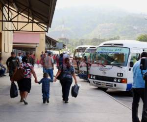 Algunas empresas de transporte interurbano modificaron sus horarios de circulación.