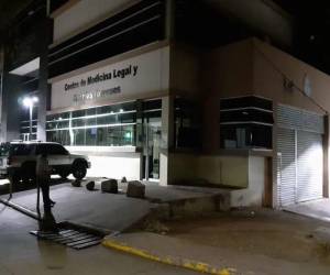 El cuerpo del menor fue trasladado hasta el Centro de Medicina Legal y Ciencias Forenses, donde se le realizará la autopsia,.