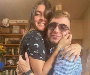 'Mi niño, mi rey, su mayor anhelo… al menos disfrutaste a nuestro niño como tuyo. Te amo, me haces falta', escribió la joven junto al video compartido. Foto: Instagram octavioocaa