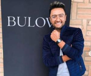 Alex Campos cantó para dar ánimos a las personas que están atravesando por el covid-19. Foto: Instagram