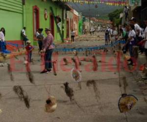 Catacamas se llenará este fin de semana de color, fe y alegría.La ciudad está siendo decorada para el evento. Foto EL HERALDO