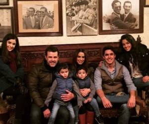 Bibi y Eduardo Capetillo tiene 24 años de casados y son padres de 5 menores. Foto: Instagram