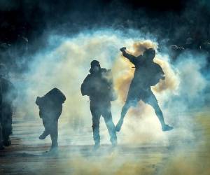 La Policía de Chile ha sido criticada por organismos humanitarios debido al uso de la fuerza contra manifestantes desde que comenzó el estallido en Chile el 18 de octubre. Foto: Agencia AFP.