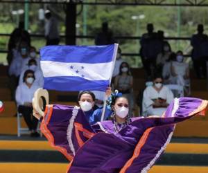 Durante los actos hubo danzas alusivas a la cultura catracha.