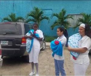 Las menores fueron entregadas a su padre.