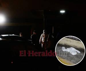 La indumentaria de bioseguridad y mascarillas (foto inserta) encontrada a pocos metros de la vivienda de la familia Urtecho Echeverría refuerza la hipótesis que los sicarios llegaron vestidos como doctores. Foto: Emilio Flores / EL HERALDO.