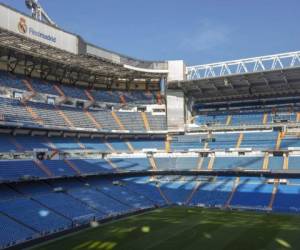 El protocolo de La Liga establece además un mínimo de tres pruebas obligatorias para aquellos que participan en el campo de entrenamientos de un club. Foto: AP