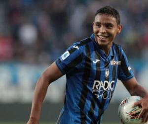 El goleador de 29 años, autor de 17 goles en Serie A esta temporada, recibió puntos de sutura antes de abandonar el hospital. Foto: AFP.