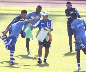 Los jugadores trabajan fuerte para enfrentar el duelo ante Canadá (Foto: DEelmer Martínez)