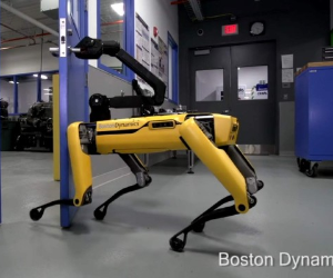 Spot-Mini es un autómata eléctrico, silencioso, con sensores de percepción y una batería de 90 minutos de duración. (Foto: Captura de video)