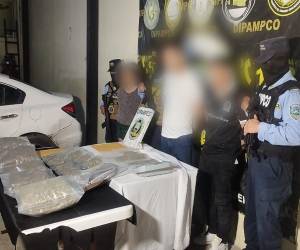 Dos hombres y una mujer fueron detenidas por las autoridades en la capital.