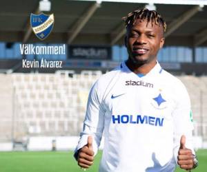 Kevin Álvarez, volante hondureño, cuestionó al técnico del Barcelona.