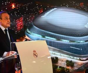 Florentino Pérez, presidente del Real Madrid, en la presentación del nuevo estadio Santiago Bernabéu. Foto:AFP