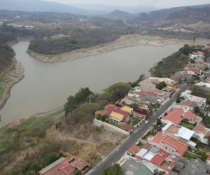 La represa Los Laureles se encuentra en 39.4 por ciento de su capacidad. Foto: Mario Urrutia / EL HERALDO.