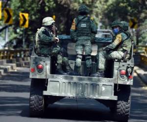Militares mexicanos recorren las calles del país para brindar seguridad. Foto: Agencia AFP.