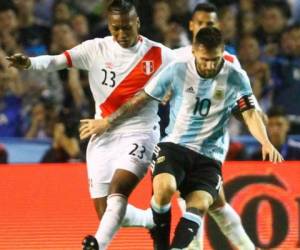 La selección incaica dirigida por el argentino Ricardo Gareca debe enfrentar a Argentina este martes en el Estadio Nacional de Lima. Foto: AFP