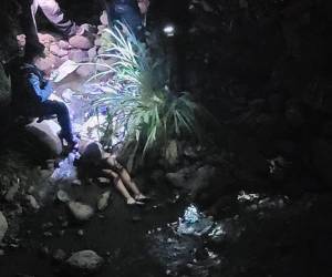 El cuerpo de Samaí Aguilar Romero fue encontrado en horas de la mañana de este domingo en los bajos del puente del barrio Villa Adela de Comayagüela.