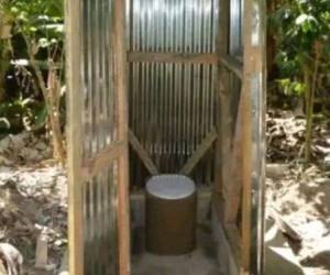 Autoridades investigan la muerte de una recién nacida tras un parto ocurrido en una letrina en El Triunfo, Choluteca.