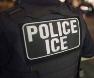 Las migrantes han permanecido en Estados Unidos en violación a la leyes y aún son objeto de órdenes de deportación que el ICE pretende cumplir. Foto: AP.