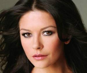 Actress Catherine Zeta-Jones arrives for the 76th annual Golden Globe Awards on January 6, 2019, at the Beverly Hilton hotel in Beverly Hills, California. (Photo by VALERIE MACON / AFP)