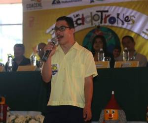 Pedro Maldonado arrasó con los aplausos del público con sus interpretaciones.Foto Alex Pérez/El HEraldo