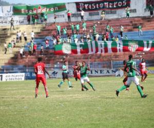 El primer tiempo terminó empatado cero a cero. Foto Grupo OPSA