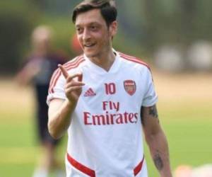 La prolongación del contrato de Özil en 2018 le convirtió en el jugador mejor pagado del equipo, con 350,000 libras (388,000 euros/ 460,000 dólares) a la semana. Foto: Instagram