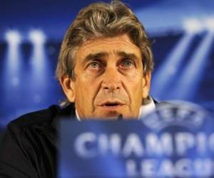 En un tuit, Pellegrini felicitó a los carabineros (policía) 'por su rápida y valiente reacción' y agradeció 'el apoyo de la gente'. (AFP)