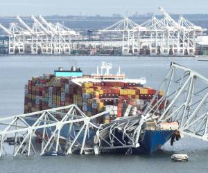 El buque llamado Dali chocó contra el puente Francis Scott Key de Baltimore la madrugada del 26 de marzo de 2024.