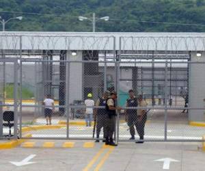 Antes de ser referido a un centro hospitalario en Tegucigalpa se le practicó una prueba de hisopado al reo que resultó positiva por coronavirus.